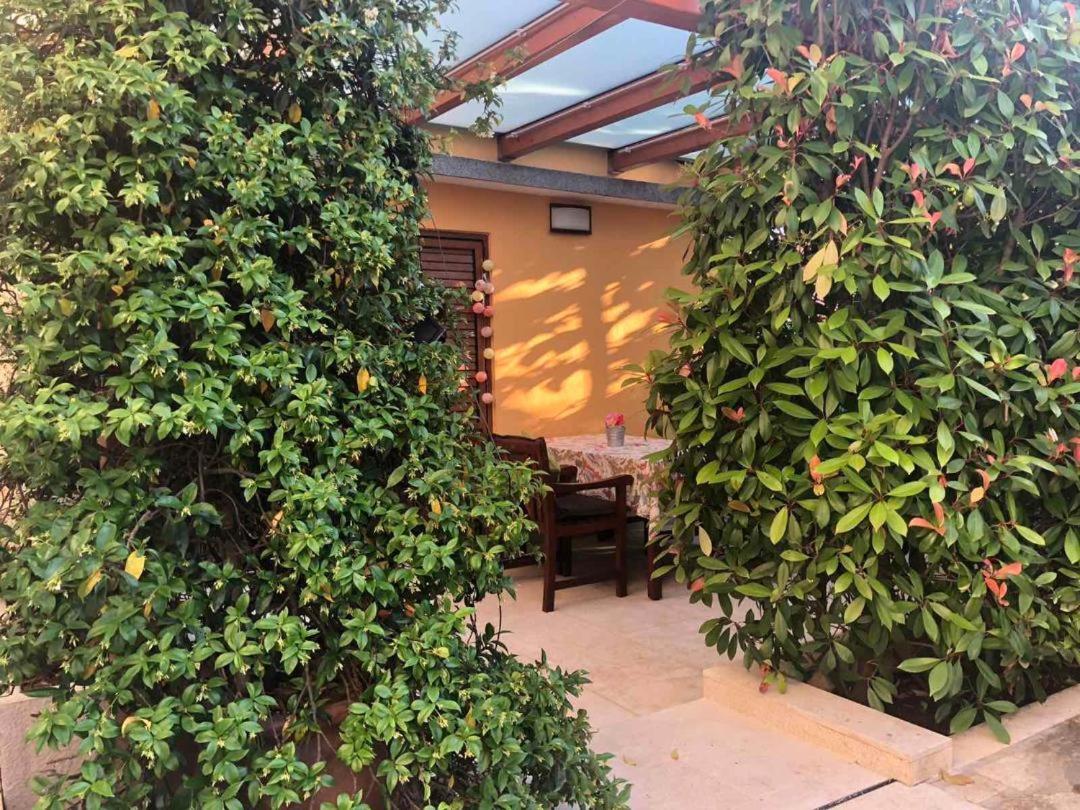 Villa Dolores ロヴィニ エクステリア 写真