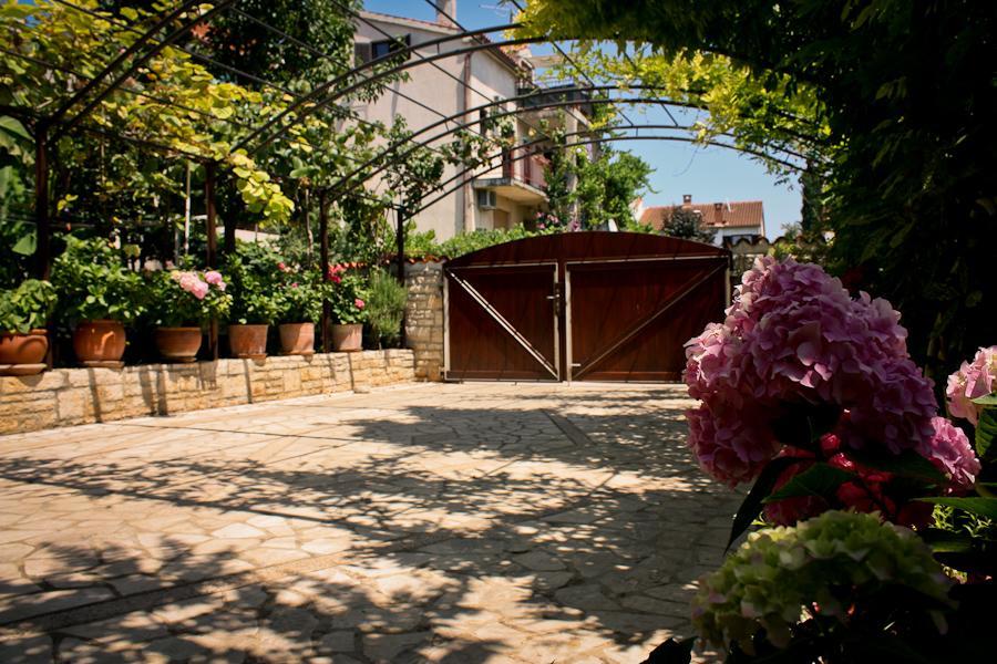 Villa Dolores ロヴィニ エクステリア 写真